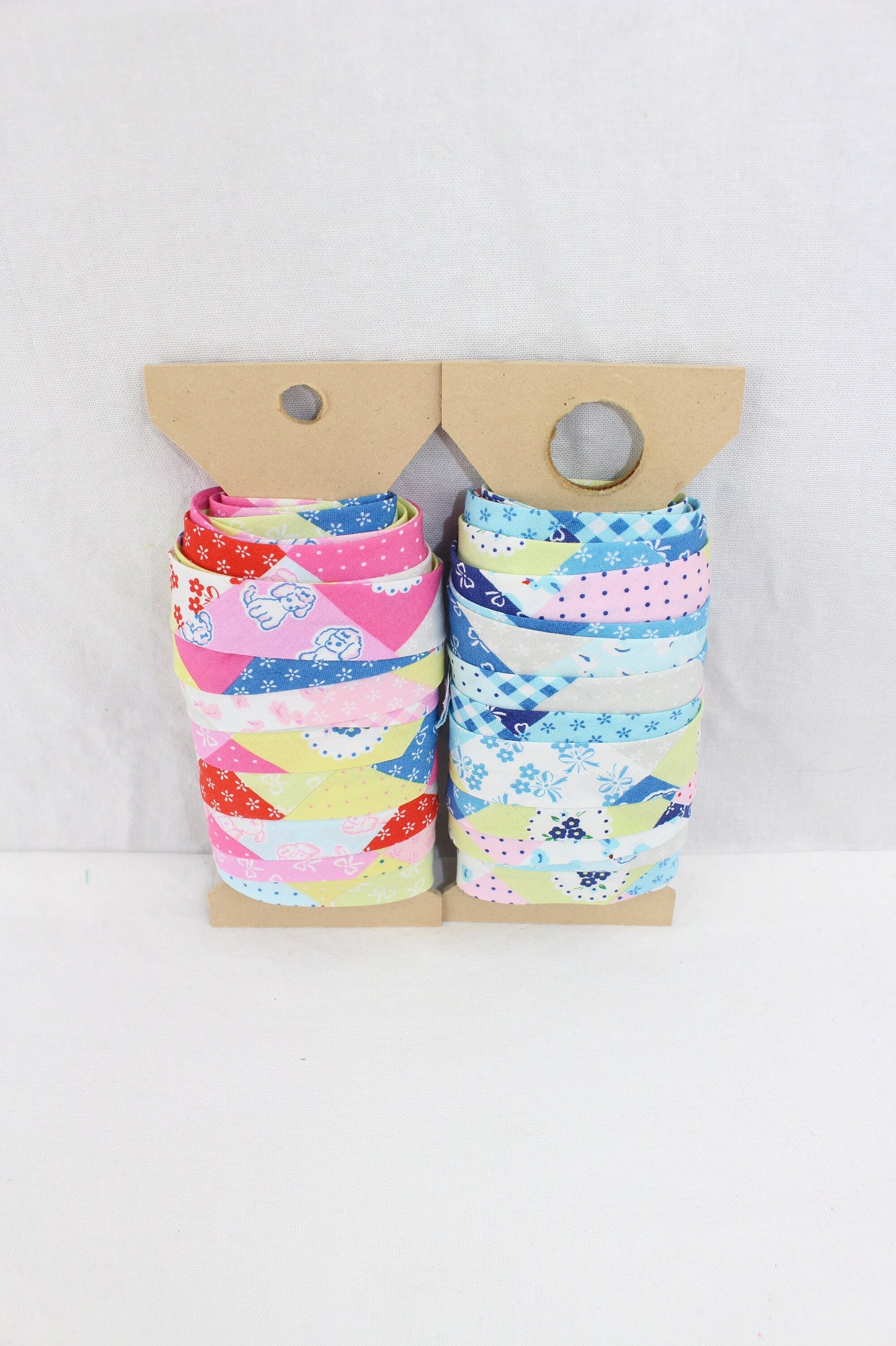 Bias Binding (Tape) 25mm, Cotton, Single Fold, patterned. Fusible iron on available.