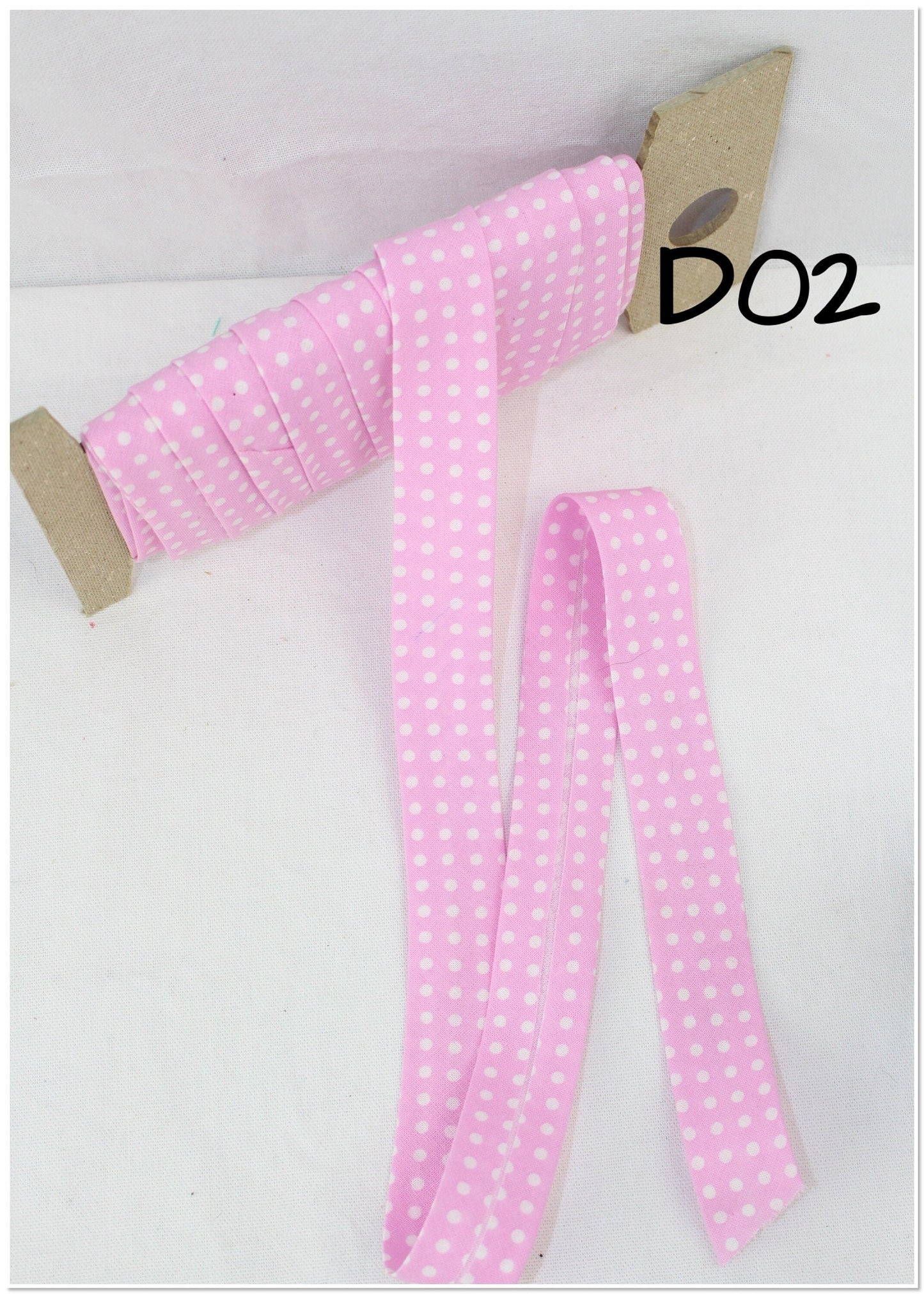 Bias Binding (Tape) 25mm, Cotton, Single Fold, white dots. Fusible iron on available.