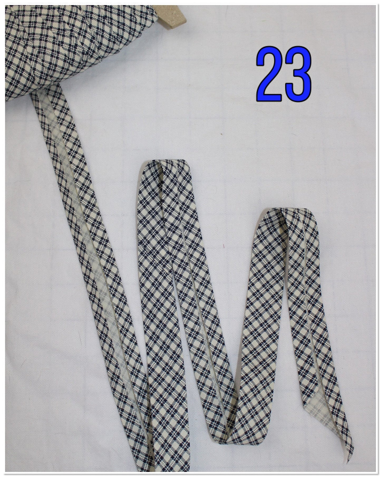 Bias Binding (Tape) 25mm, Cotton, Single Fold, plaid. Fusible iron on available.