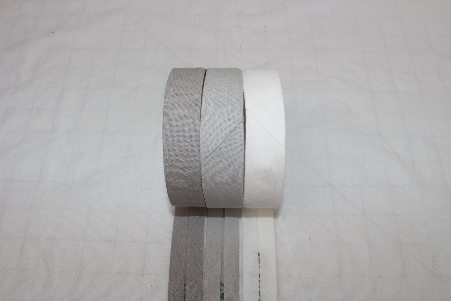 Bias Binding (tape) 25mm or 12mm, single fold, 100% Cotton. grey, white. Fusible iron on available.