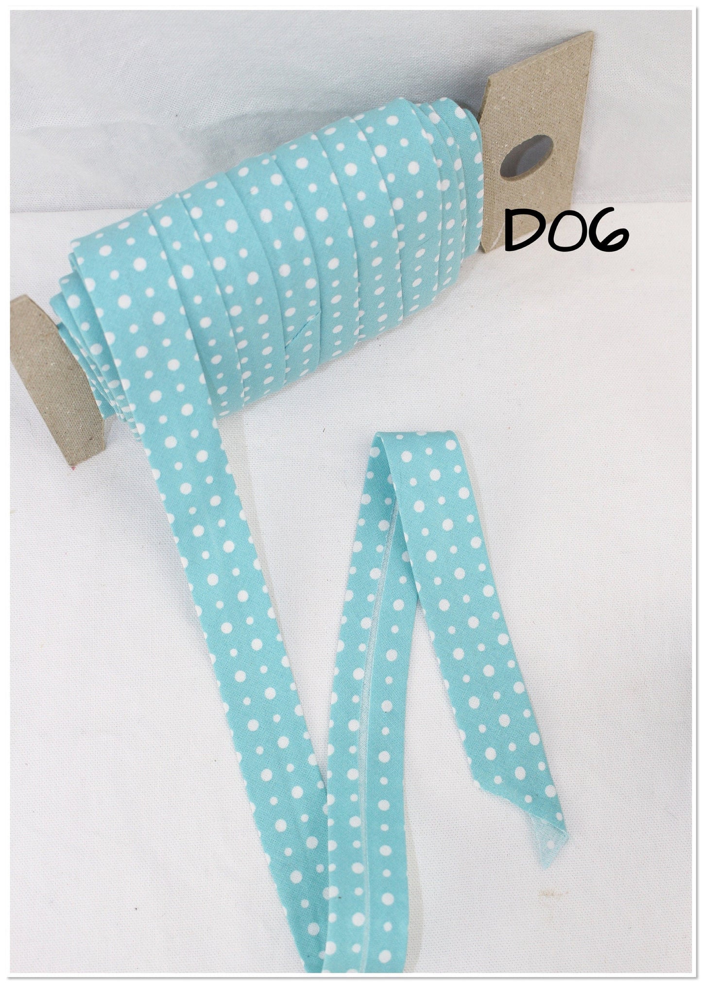 Bias Binding (Tape) 25mm, Cotton, Single Fold, white dots. Fusible iron on available.