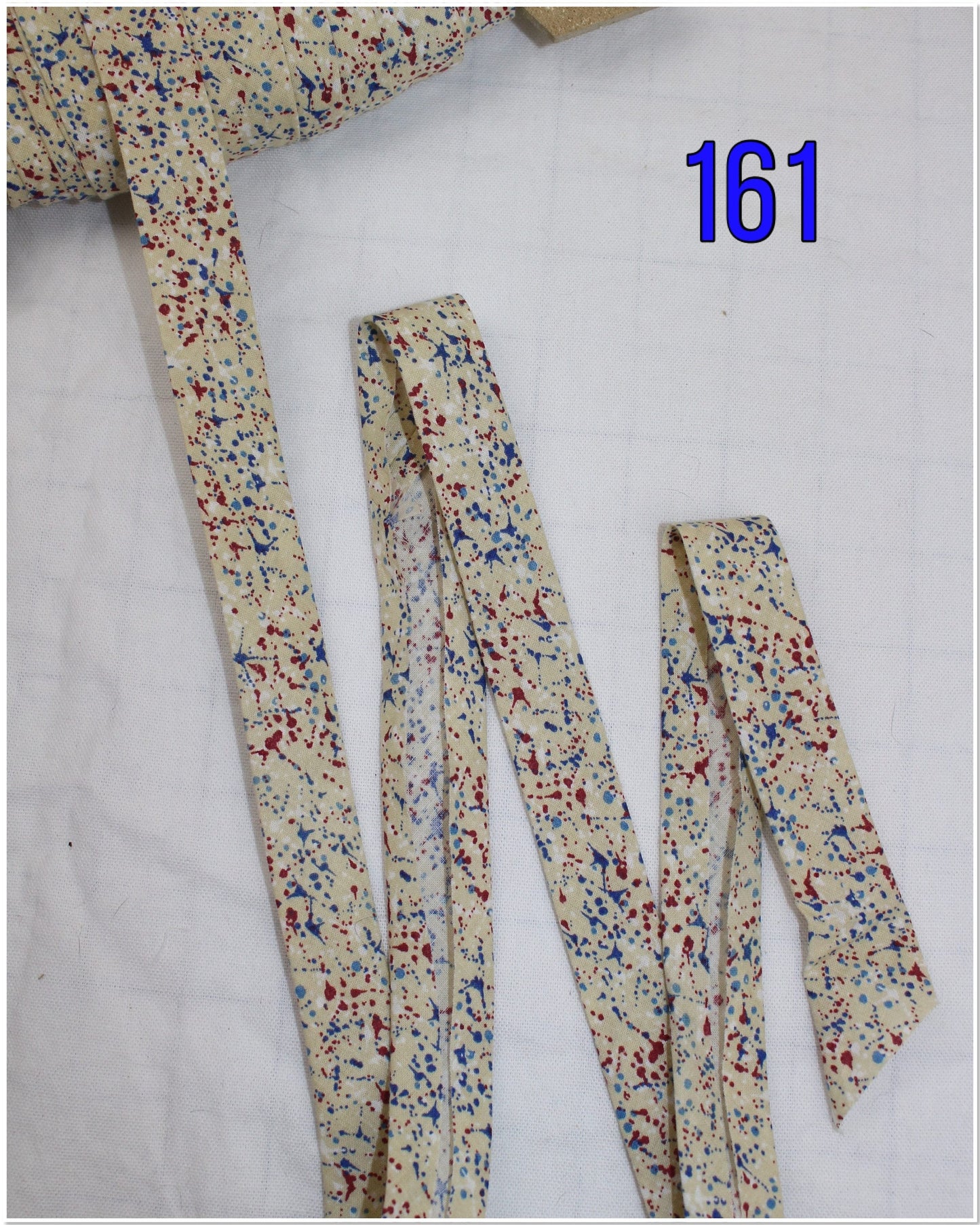 Bias Binding (Tape) 25mm, Cotton, Single Fold. Fusible iron on available. swirls, splats and wavey lines.