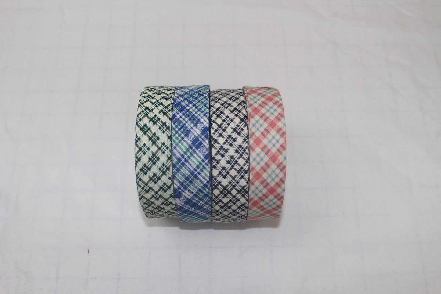 Bias Binding (Tape) 25mm, Cotton, Single Fold, plaid. Fusible iron on available.