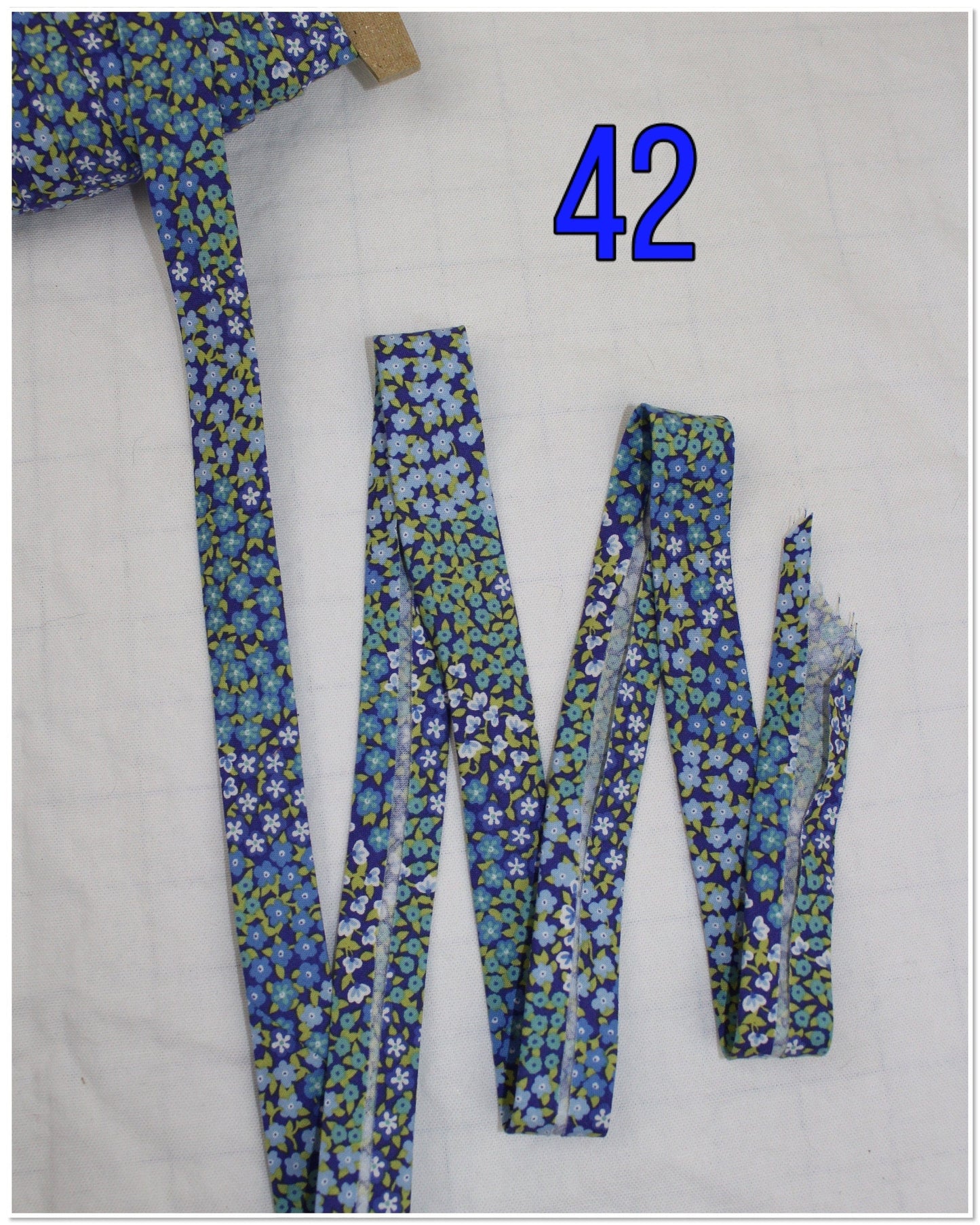 Bias Binding (Tape) 25mm, Cotton, Single Fold, floral. Fusible iron on available.