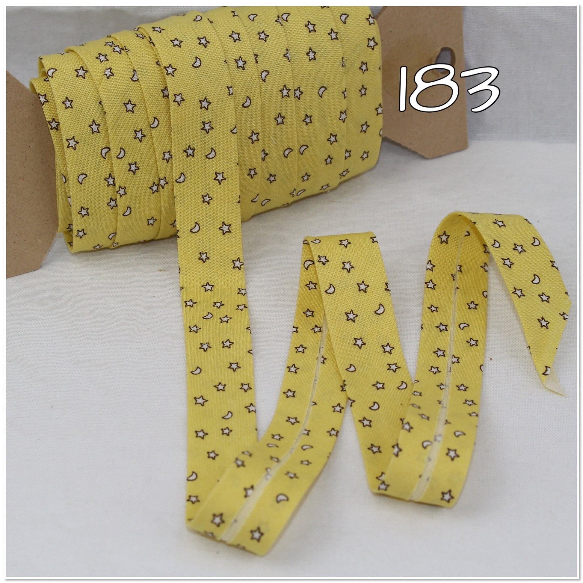 Bias Binding (Tape) 25mm, Cotton, Single Fold, yellow pattern. Fusible iron on available.