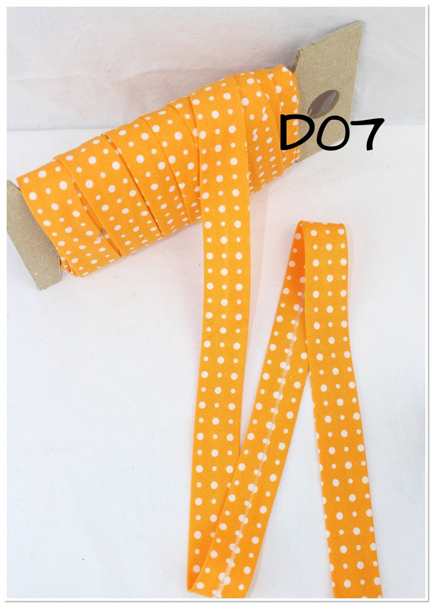 Bias Binding (Tape) 25mm, Cotton, Single Fold, white dots. Fusible iron on available.