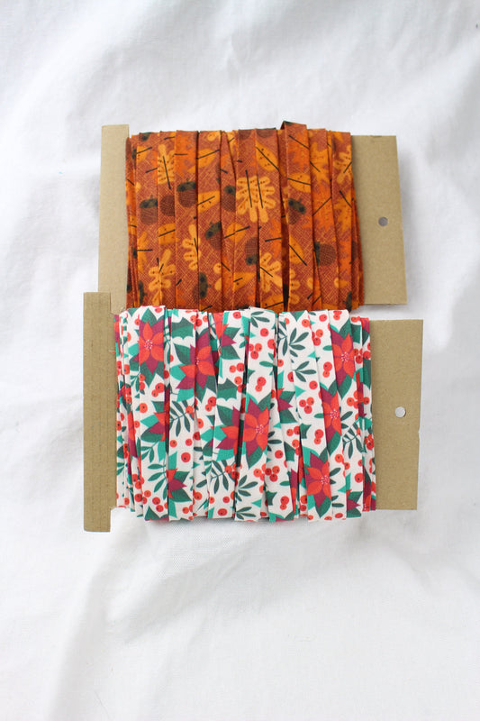 Bias Binding (Tape) 12mm, Cotton, Single Fold, poinsettias and berries, autumn. Fusible iron on available.