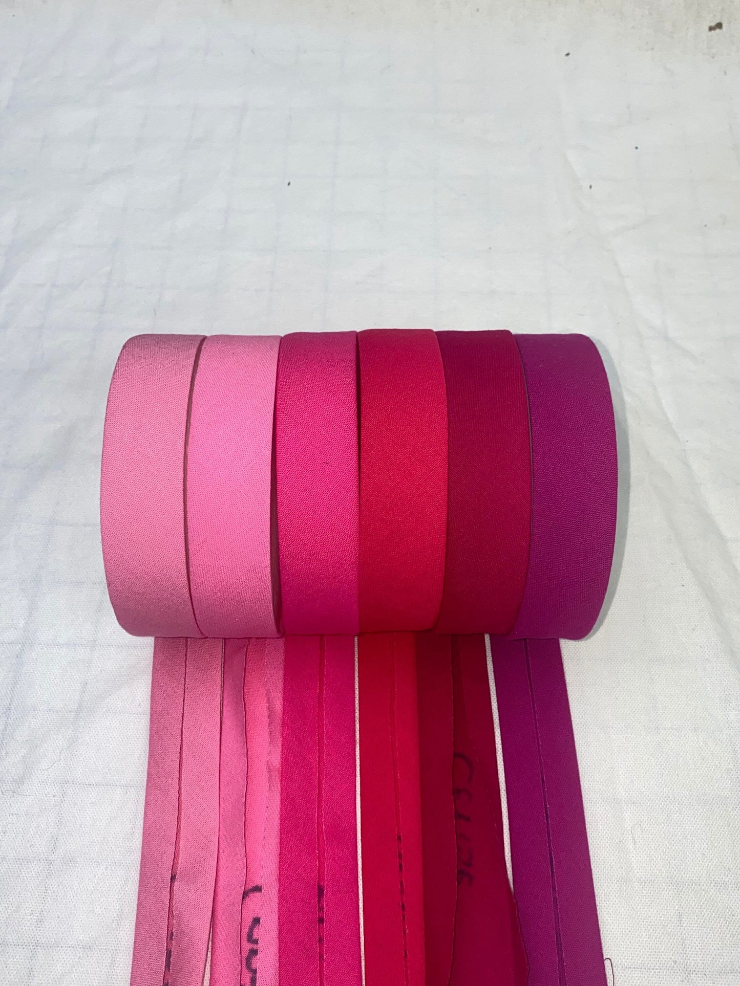 Bias Binding (tape) 25mm or 12mm, single fold, 100% Cotton. pink, lipstick, candy, hot pink cerise. Fusible iron on available.