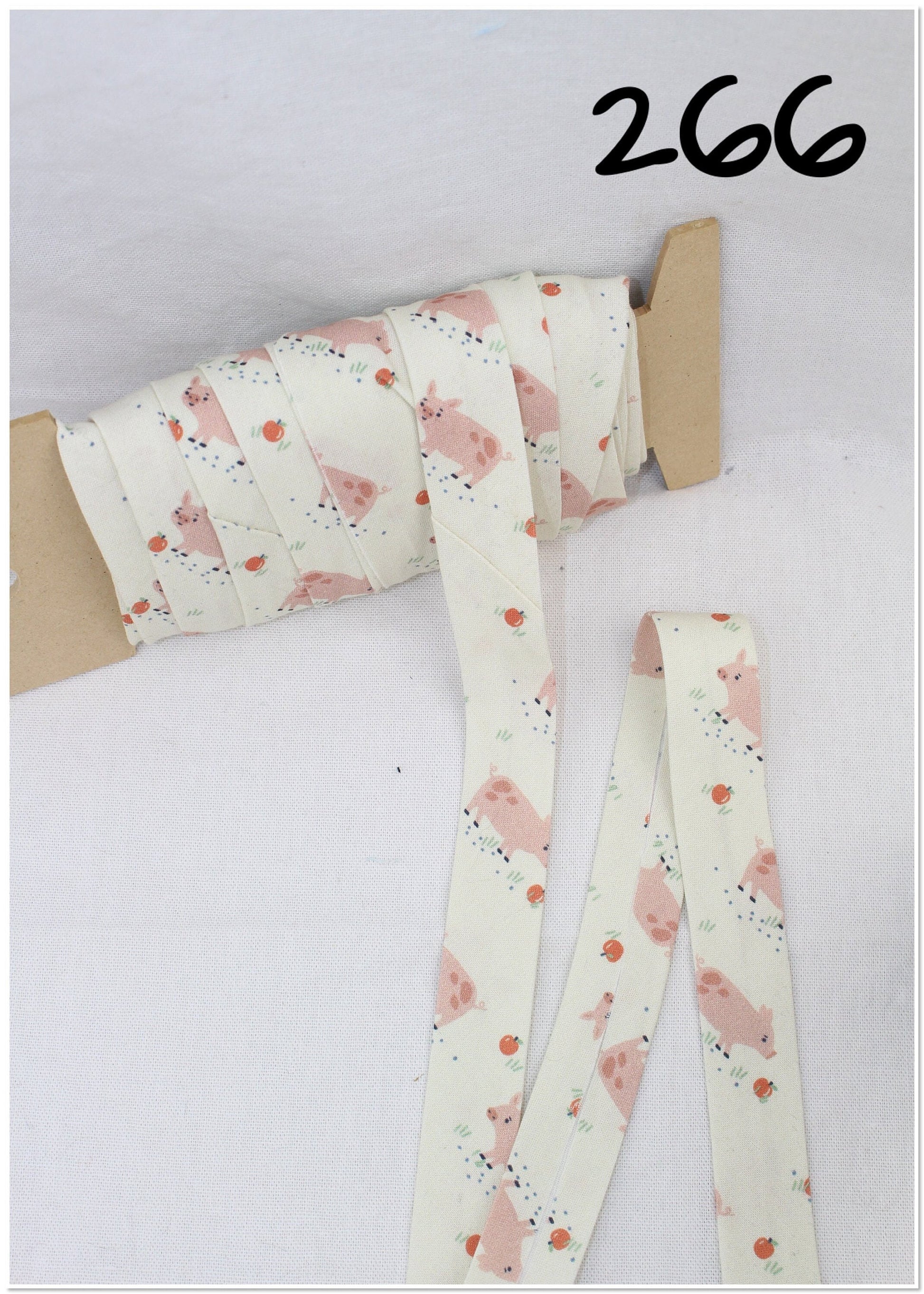 Bias Binding (Tape) 25mm, Cotton, Single Fold, pigs, frogs. Fusible iron on available.
